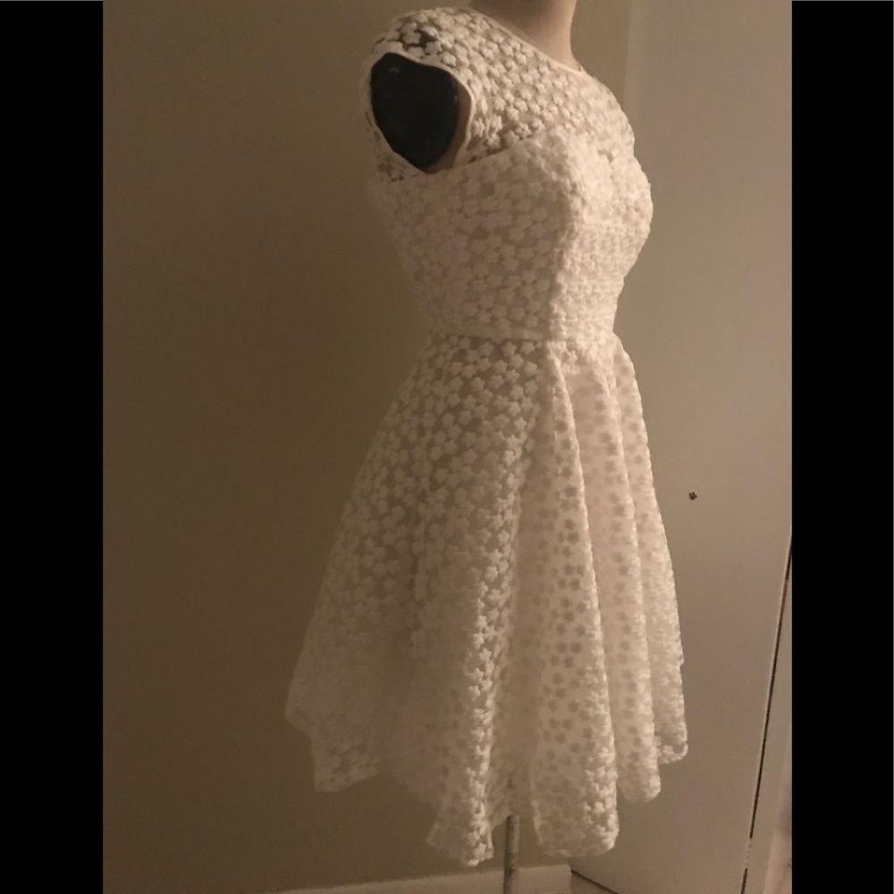 Dress - Picture 3 of 5